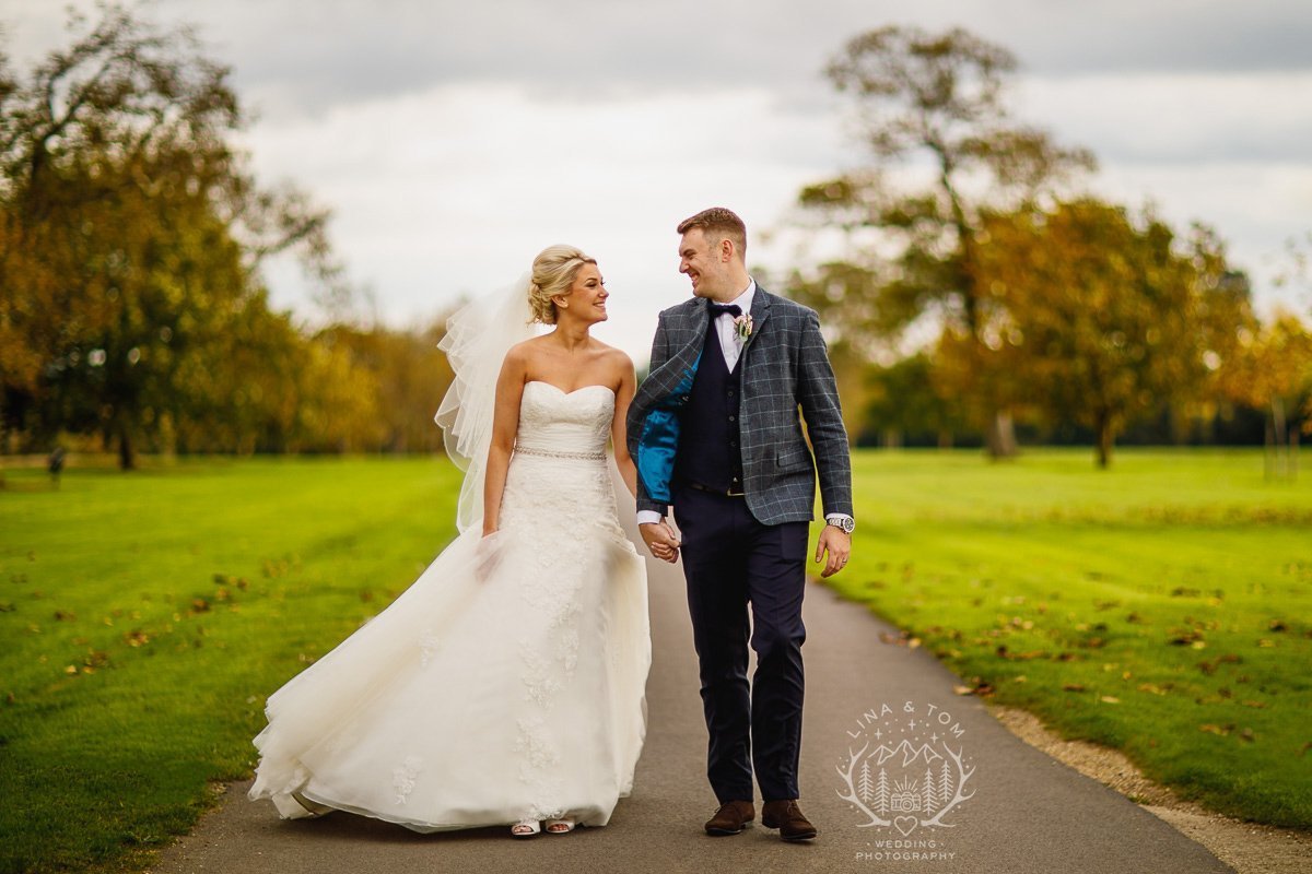 bassmead barns october wedding