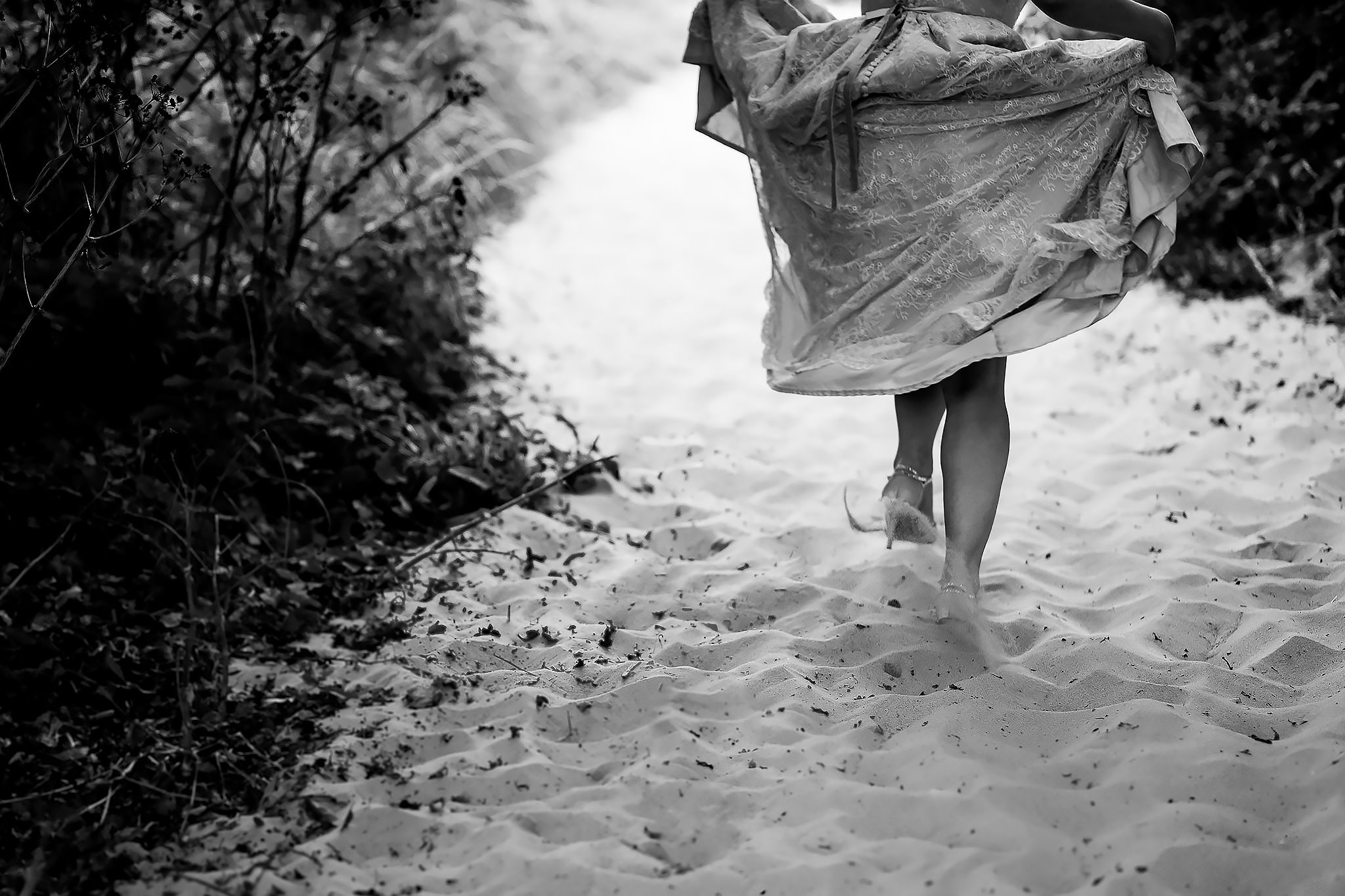 Beach wedding photographers LinaandTom International wedding dress